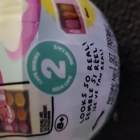 MGA's Mini Verse Make it Mini Food Cafe Series 2 (Green). Never Been Opened!! - Picture 3 of 4